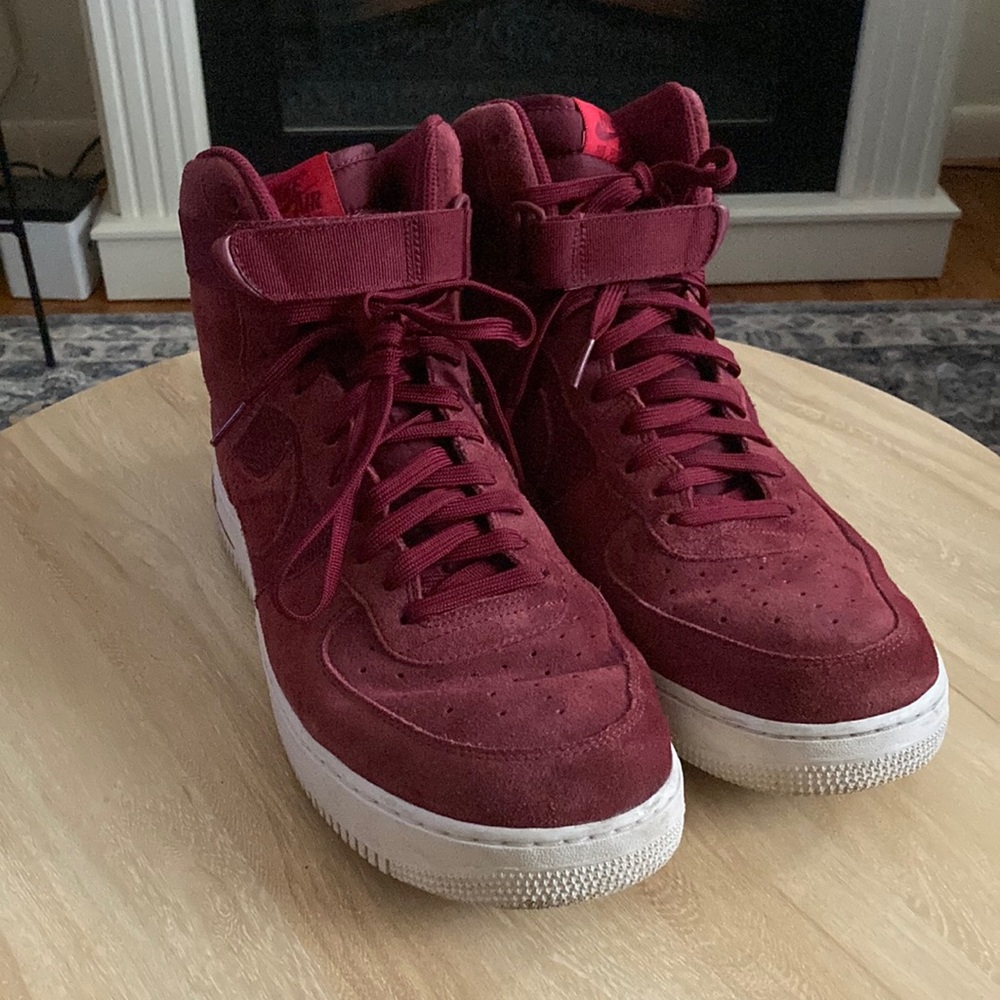 Nike Men's Air Force 1 High Top Sneakers Burgundy Red Suede 14